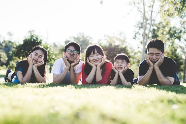 Sibling and Grandparent DNA Testing NYC